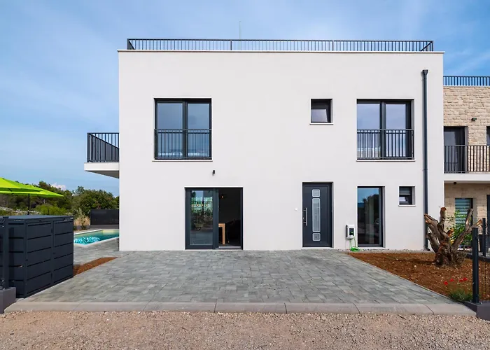 Sundeck - Near Sibenik Hébergement de vacances