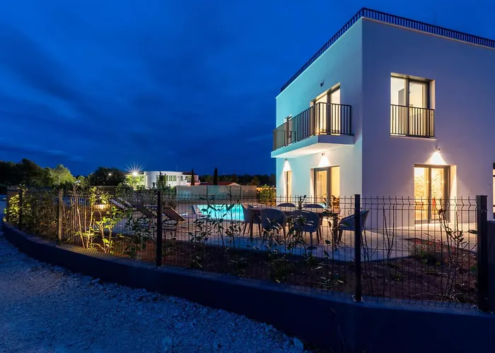 Sundeck - Near Sibenik * Brodarica (Sibenik-Knin)